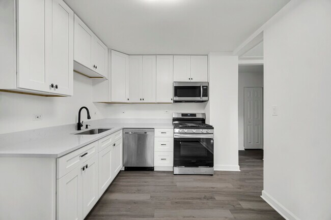 Building Photo - 34904 N Carvis Dr