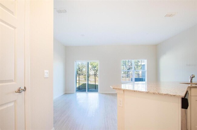 Building Photo - 2035 Claudia Ln