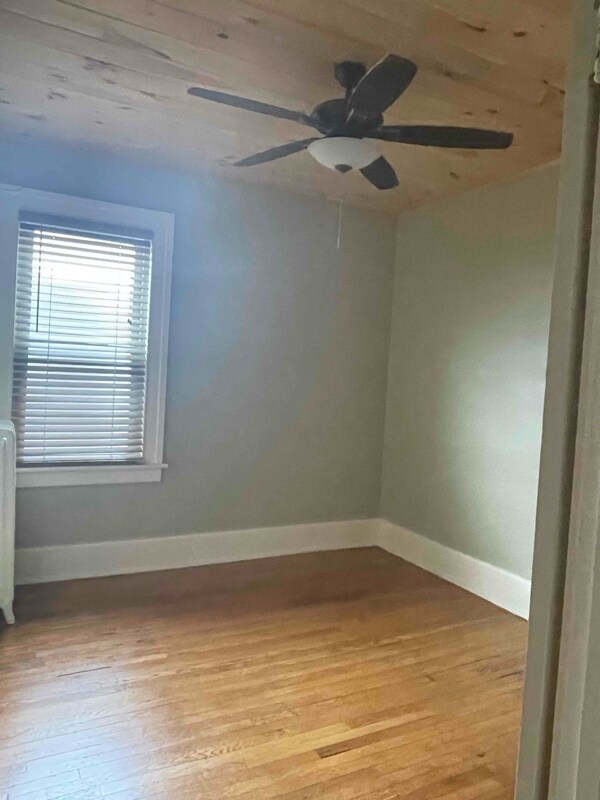 Building Photo - 349 Division St