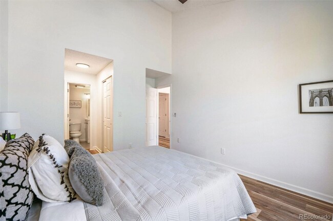 Building Photo - 1404 W 135th Ave