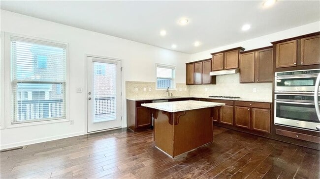 Building Photo - 436 Fieldview Ln