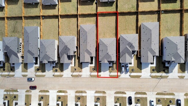 Building Photo - 6322 Geyser Starish Dr