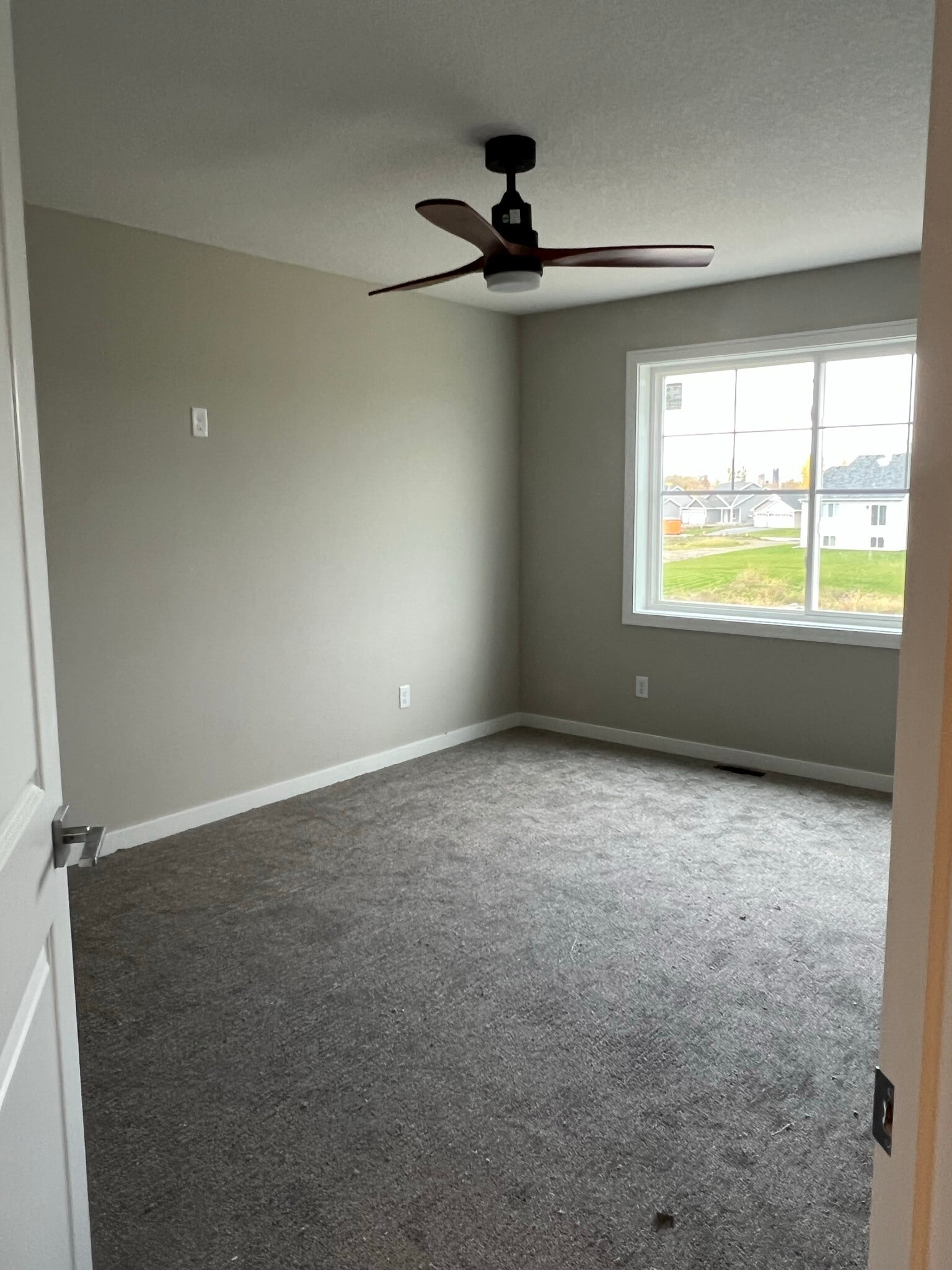 Master Bedroom - 7766 Lachman Ave NE