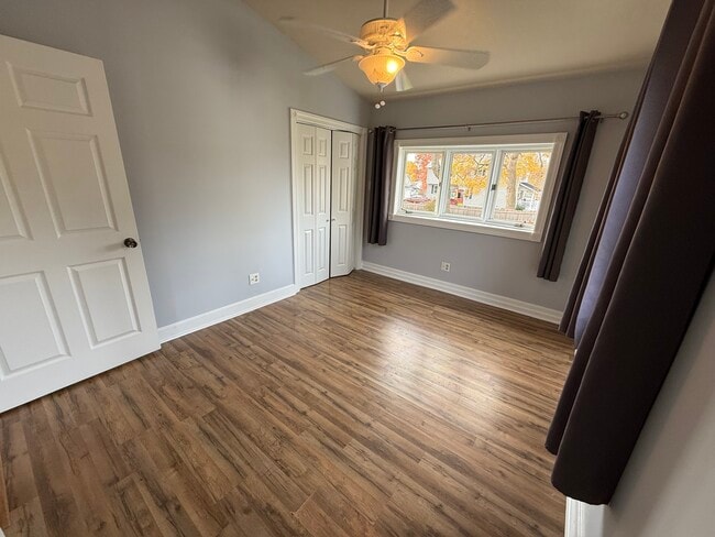 Building Photo - 860 Church St