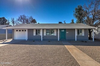 Building Photo - 557 W Toledo St