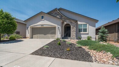 Building Photo - Stunning Walk out Ranch Style Home in Cumb...
