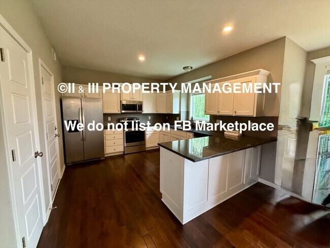 Building Photo - 9548 Roundtree St
