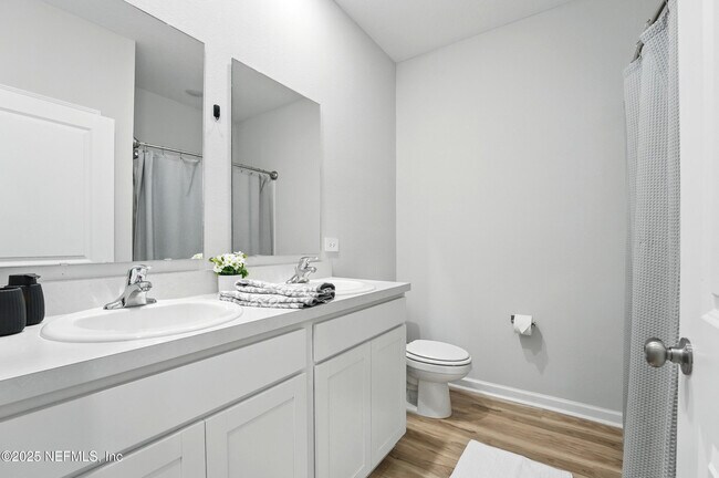 Building Photo - 14656 Macadamia Ln