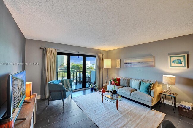 Building Photo - 1201 S Ocean Dr