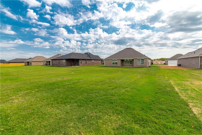 Building Photo - 452 W Gosling Isle