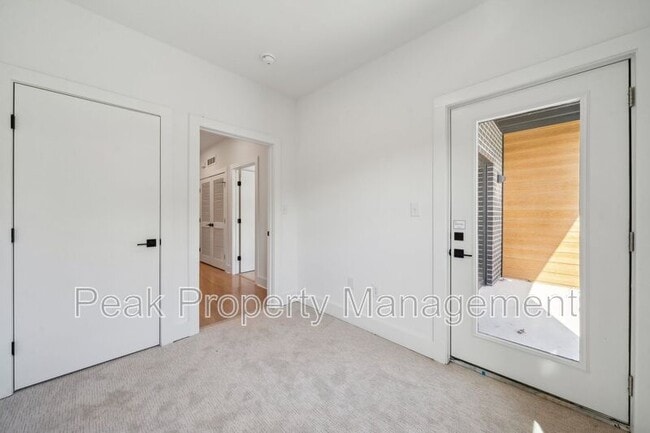 Building Photo - 1609 Pulaski St