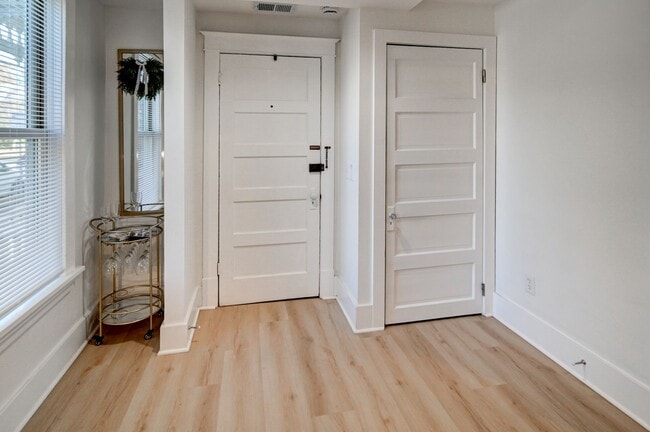 Building Photo - Jenifer Street