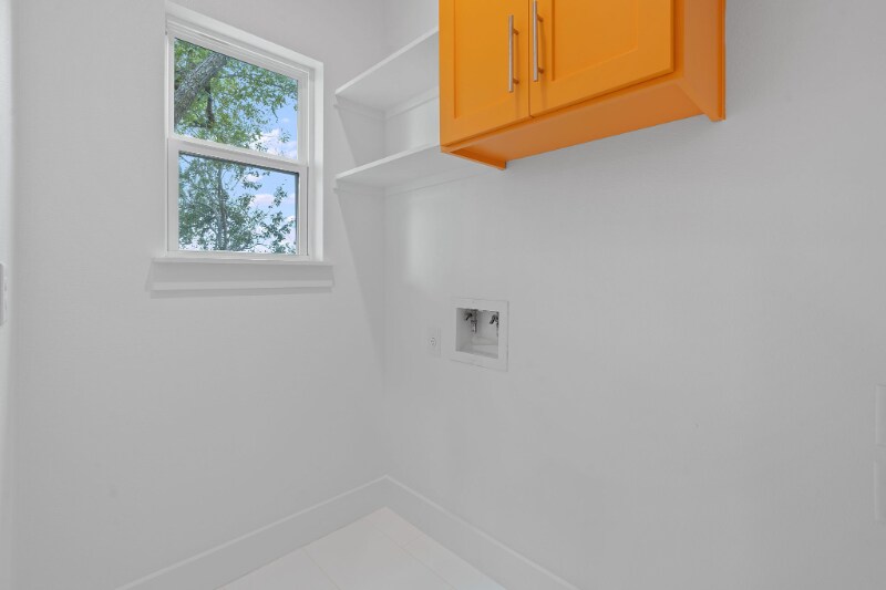 Building Photo - 124 S Mockingbird Cir