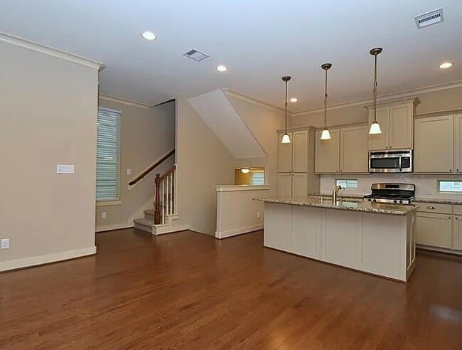 Building Photo - 1241 Nelson Falls Ln
