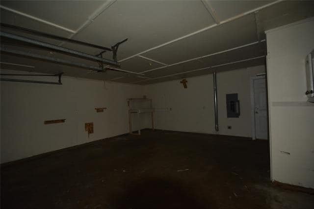 Building Photo - 8108 Redwood Dr