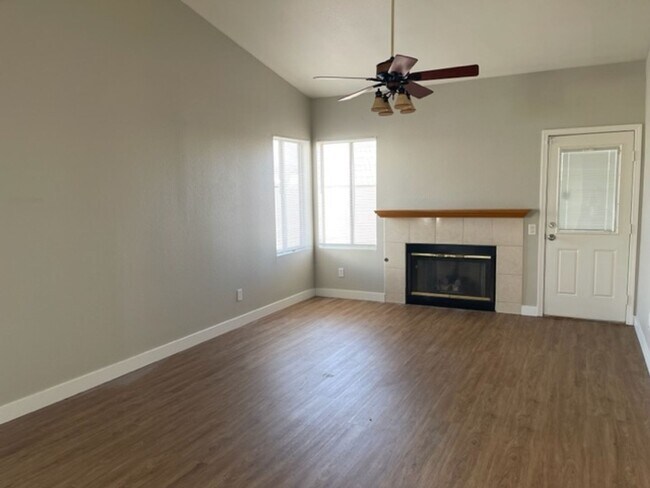 Building Photo - 4334 Yorkwood Dr
