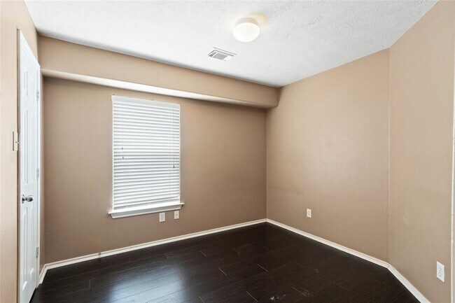 Building Photo - 3323 Atherton Canyon Ln