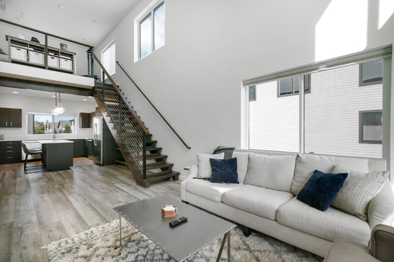 Building Photo - 275 C Blackberry Loop