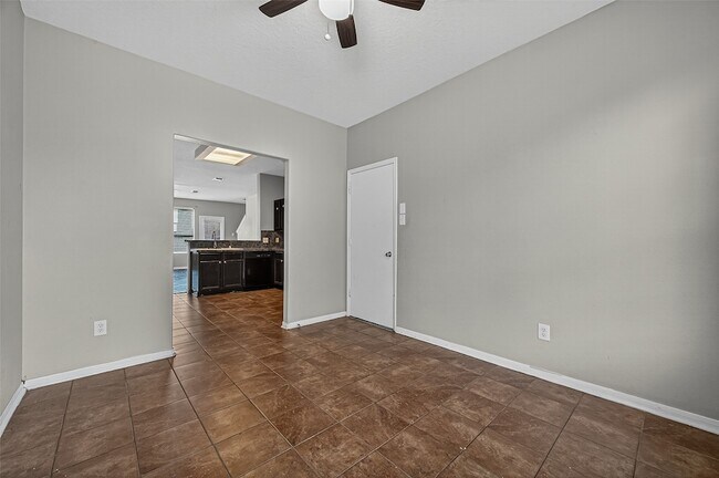 Building Photo - 15430 Elm Leaf Pl