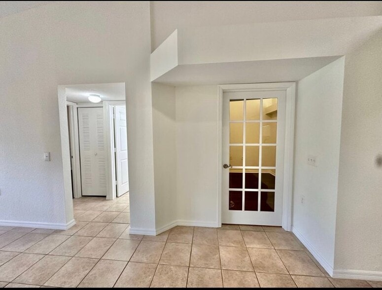 Building Photo - 25735 Lake Amelia Way