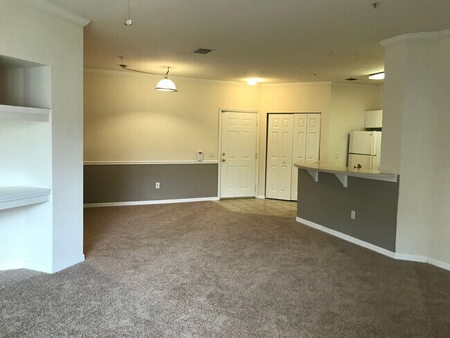 Building Photo - 3593 Conroy Rd