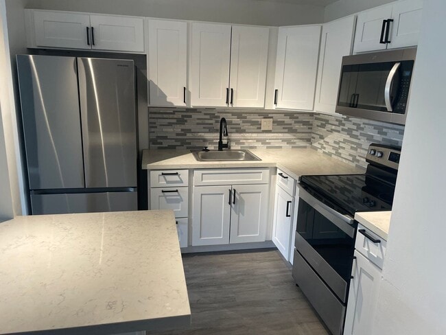 Building Photo - 785 Kinau St