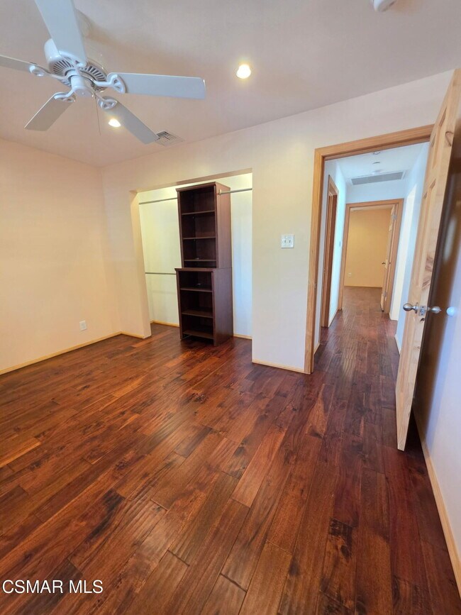 Building Photo - 6172 Sylvan Dr