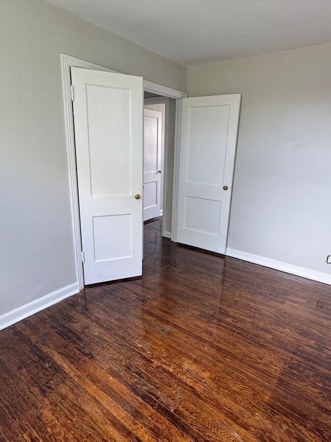 Building Photo - 2-Bedroom Home with Spacious Yard in Junia...
