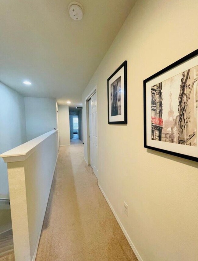 Building Photo - 8837 Turnstone Haven Pl