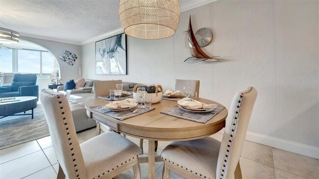 Building Photo - 1125 W Peppertree Dr