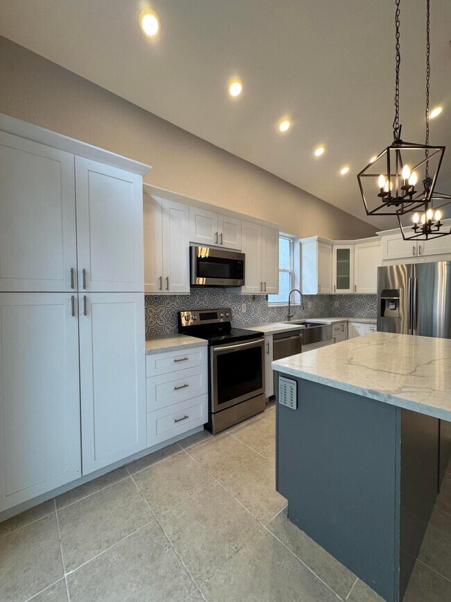 Building Photo - 1251 Oakwater Dr