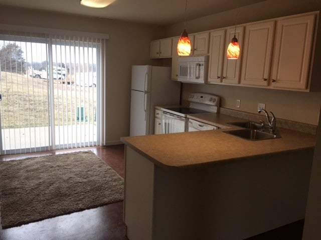 Building Photo - 5208 Loft Dr