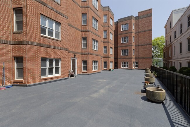 Building Photo - 2456 Massachusetts Ave