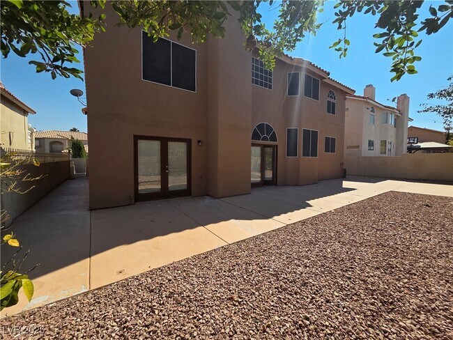 Building Photo - 8204 Tivoli Cove Dr