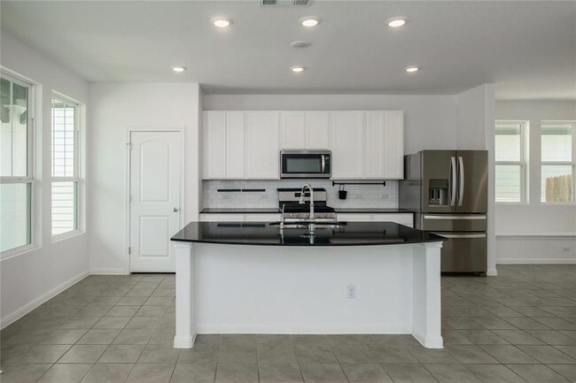 Building Photo - 2540 Acoma Ln