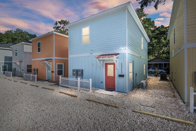 Building Photo - Walking Distance to Campus - Ansley Way STUDIO