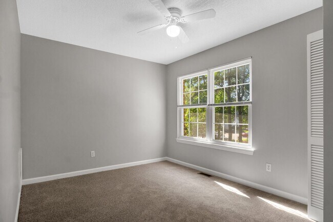 Building Photo - 5006 Liza Ln