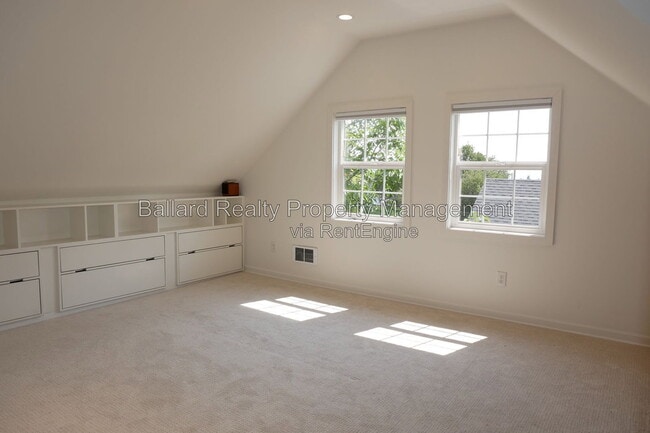 Building Photo - 6737 27th Ave NW