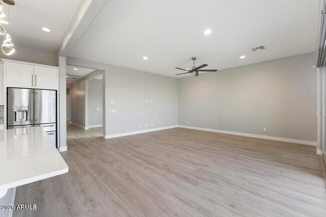 Building Photo - 11086 W Hadley St