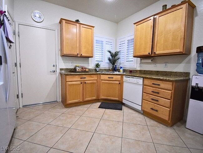 Building Photo - 7709 Island Rail Dr