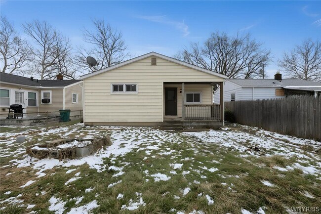 Building Photo - 3028 Welch Ave