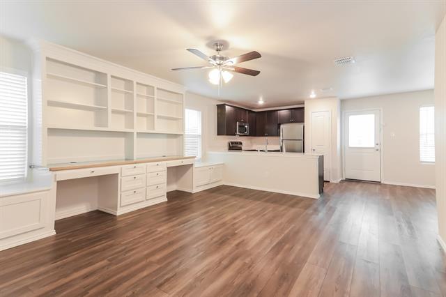 Building Photo - 5213 Longshadow Dr