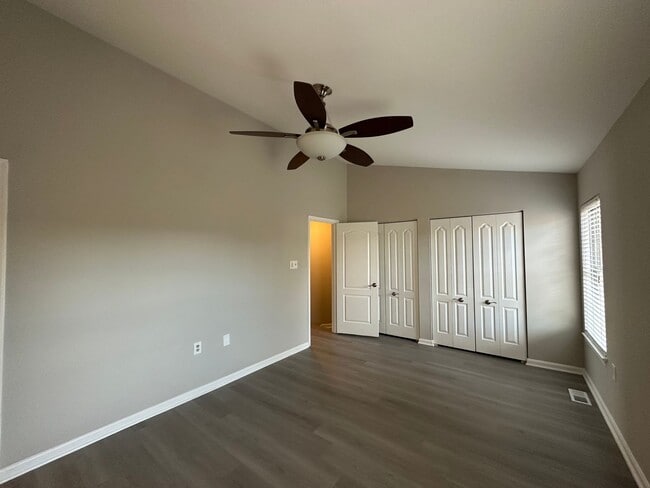 Building Photo - Charming 3 Bedroom/2.5 Bathroom Townhome with Attached Garage in Reisterstown, MD!