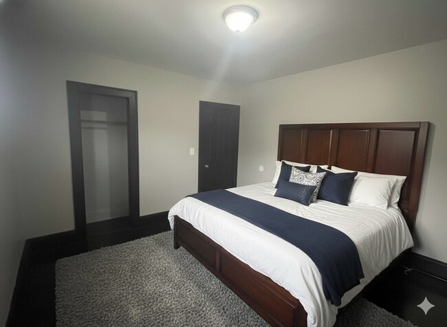 Building Photo - 2179 W 106th St