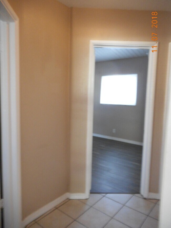 Building Photo - P54500