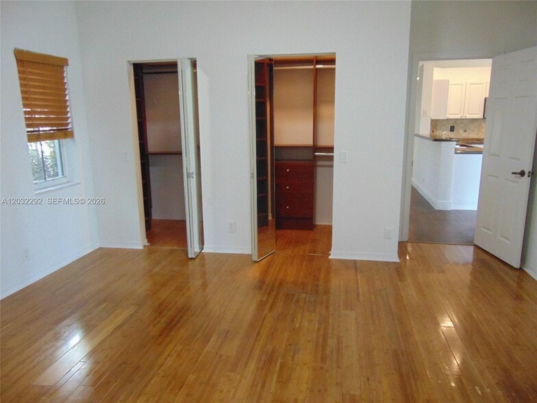 Building Photo - 624 Vista Meadows Dr