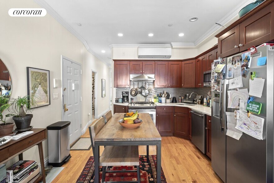 Building Photo - 272 Dean St