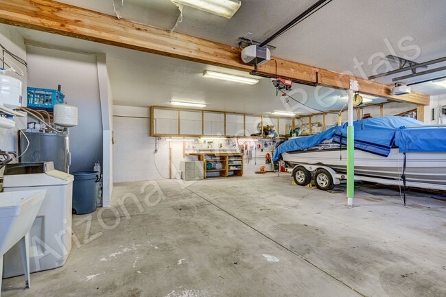 Building Photo - 2450 Angler Dr
