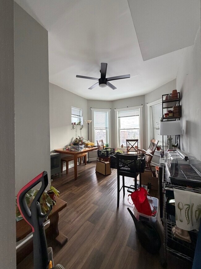 Building Photo - 3339 W Adams St