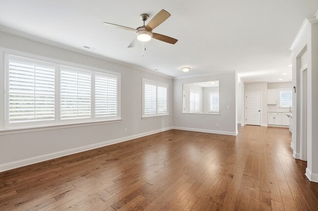 Building Photo - Stunning Home with Main-Level Bedroom, Gourmet Kitchen